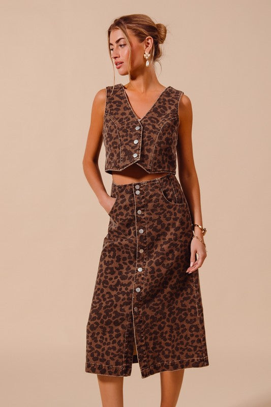 CONJUNTO ANIMAL PRINT CHALECO FALDA