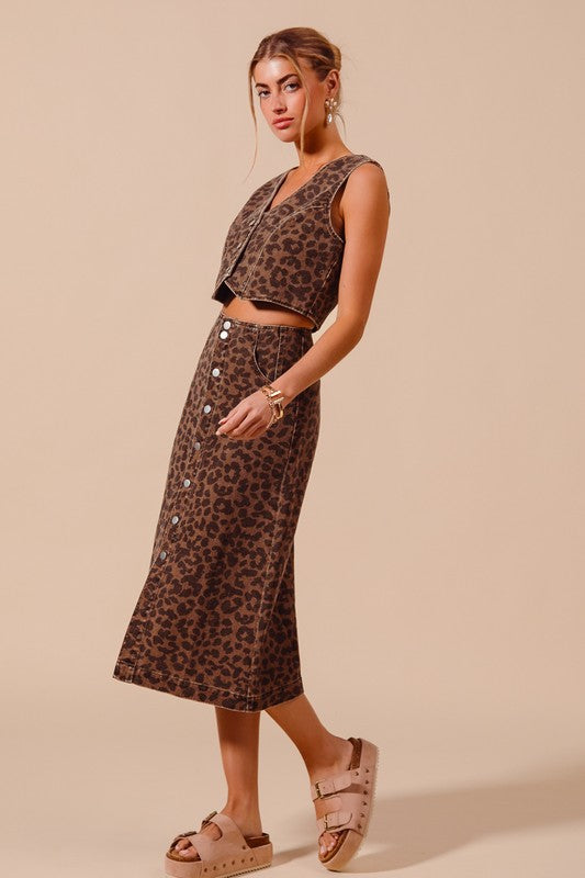 CONJUNTO ANIMAL PRINT CHALECO FALDA