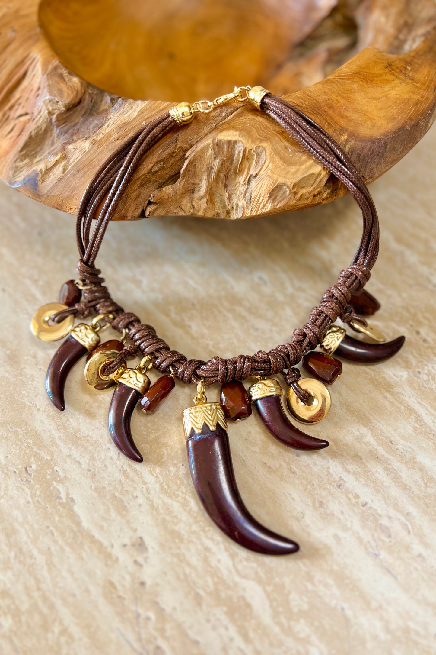 COLLAR COLMILLOS PIEDRAS