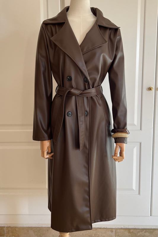 TRENCH EFECTO PIEL CHOCOLATE