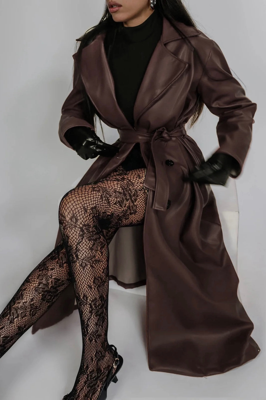 TRENCH EFECTO PIEL CHOCOLATE