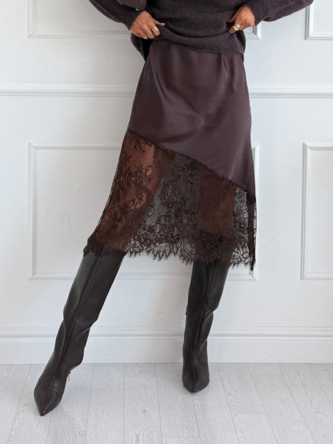 MAXI VESTIDO LENCERO SARA MARRON